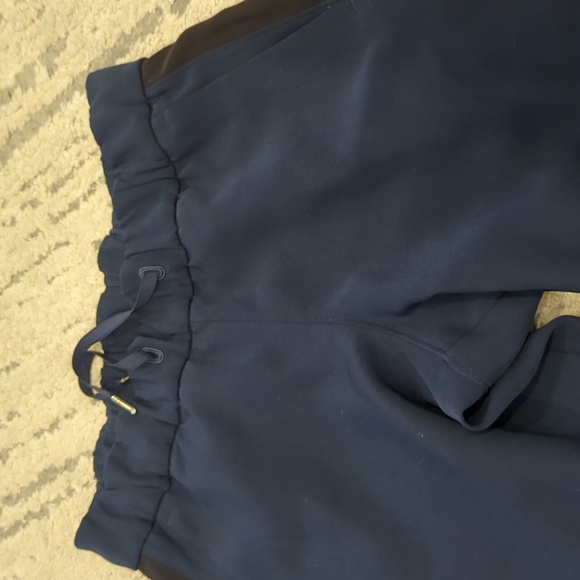 Lululemon On The Fly Pant Woven *Track Stripe True Navy / Black - Picture 9 of 11